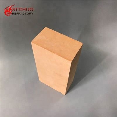 230x114x65mm 알루미나 블록 가벼운 단열 벽돌의 필수 성분