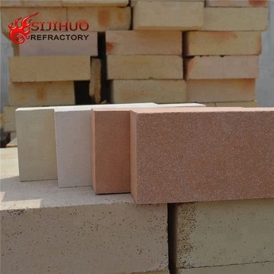230x114x65mm 알루미나 블록 가벼운 단열 벽돌의 필수 성분
