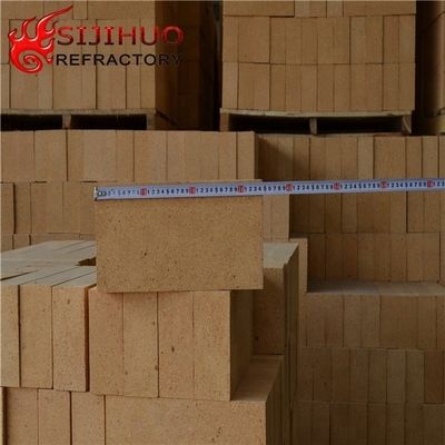 230x114x65mm 0.34% CaO 함량으로 구덩이를위한 붉은 불 점토 벽돌